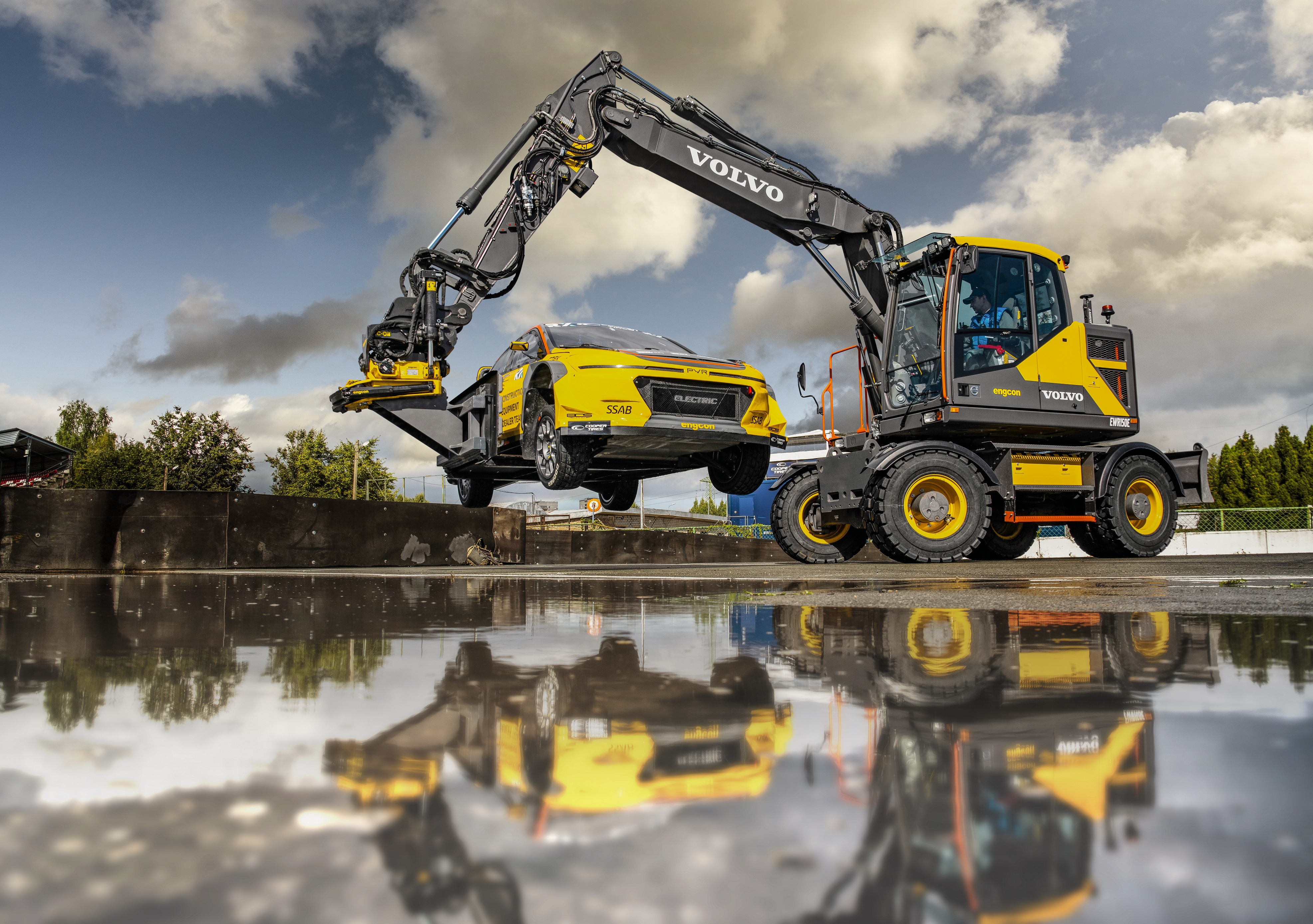 Volvo CE machine on water