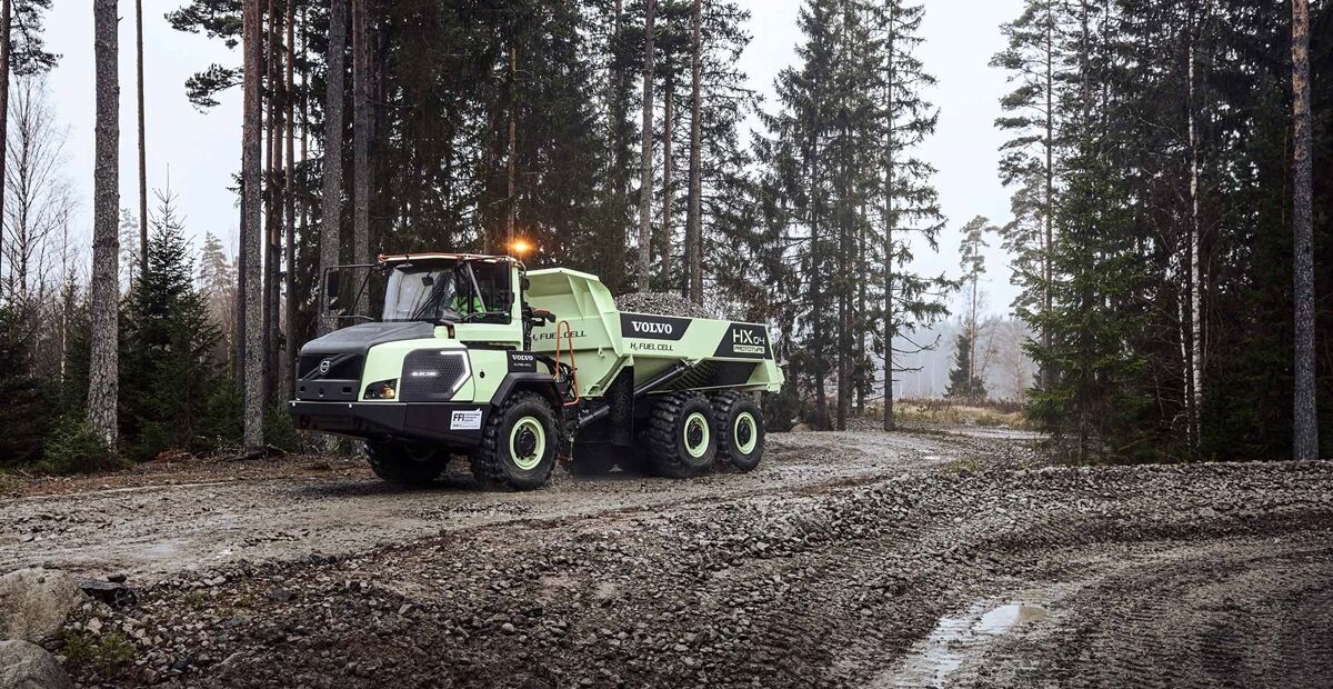 www.volvoce.com