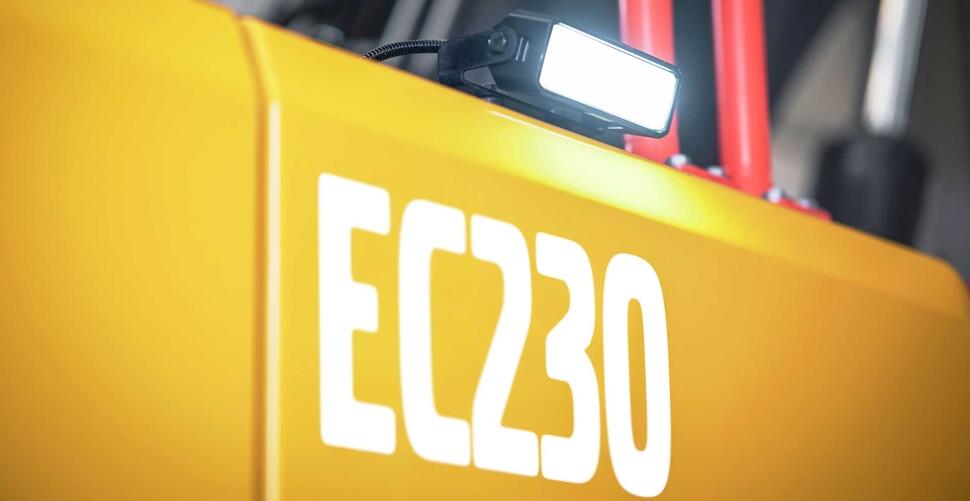 Updated-Volvo-EC230-02
