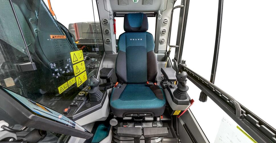 Volvo EC230-03 actualizado