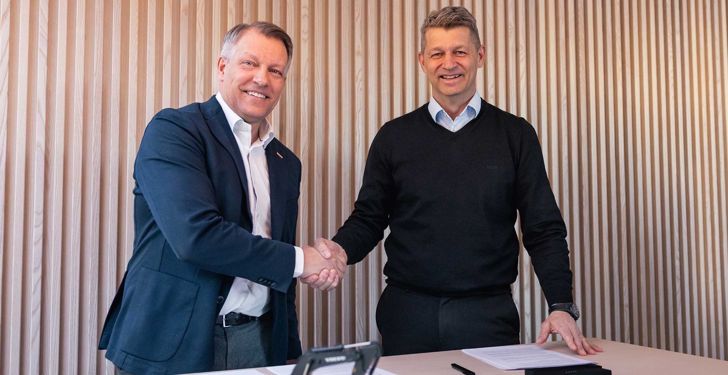 Volvo-CE-and-Hitachi-Energy-collaboration-01