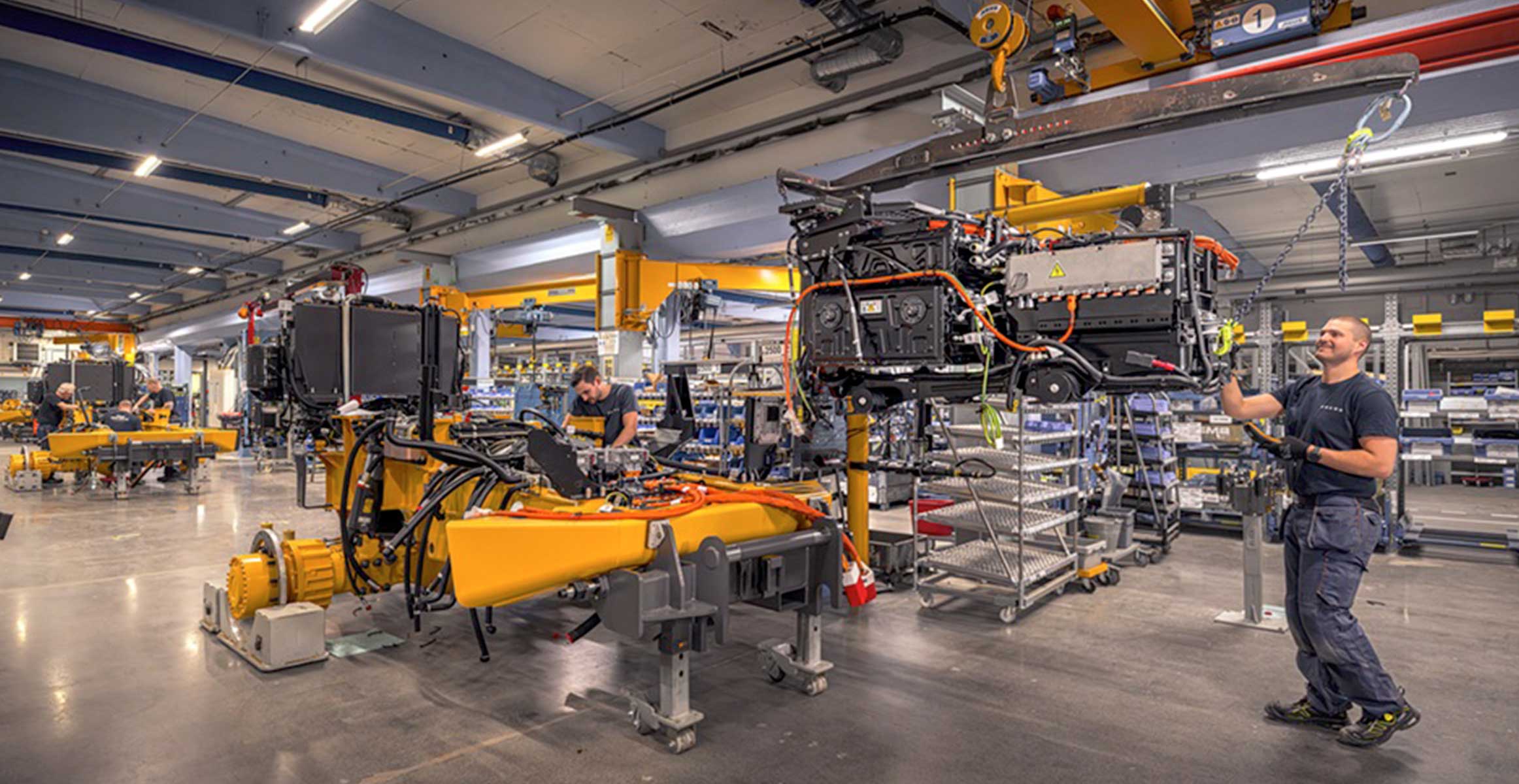 World’s first serial production of electric articulated haulers-01