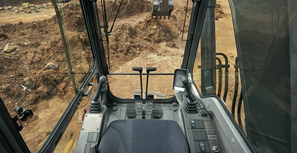 Volvo Crawler Excavator EC200D Cab