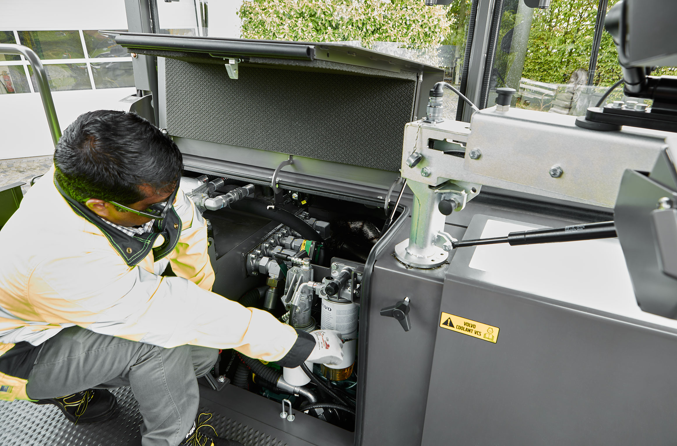 Volvo banddriven asfaltläggare P8820D