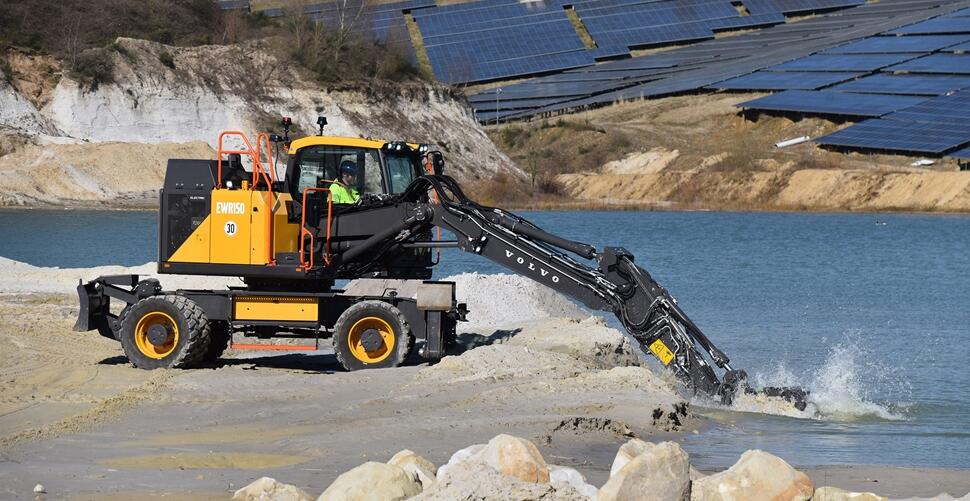 The World First Electric Hauler, Bauma 2025 5 The World First Electric Hauler, Bauma 2025 1
