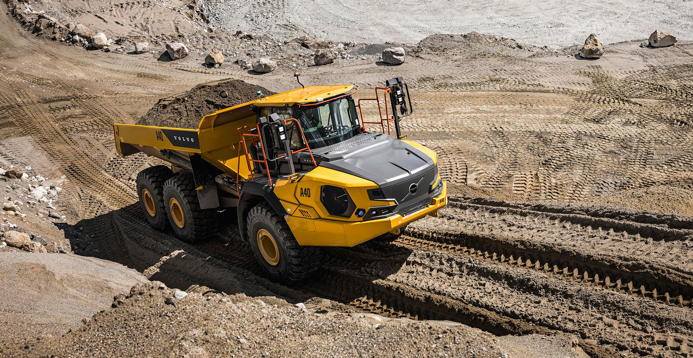 Volvos ramstyrda dumper i ett stenbrott.