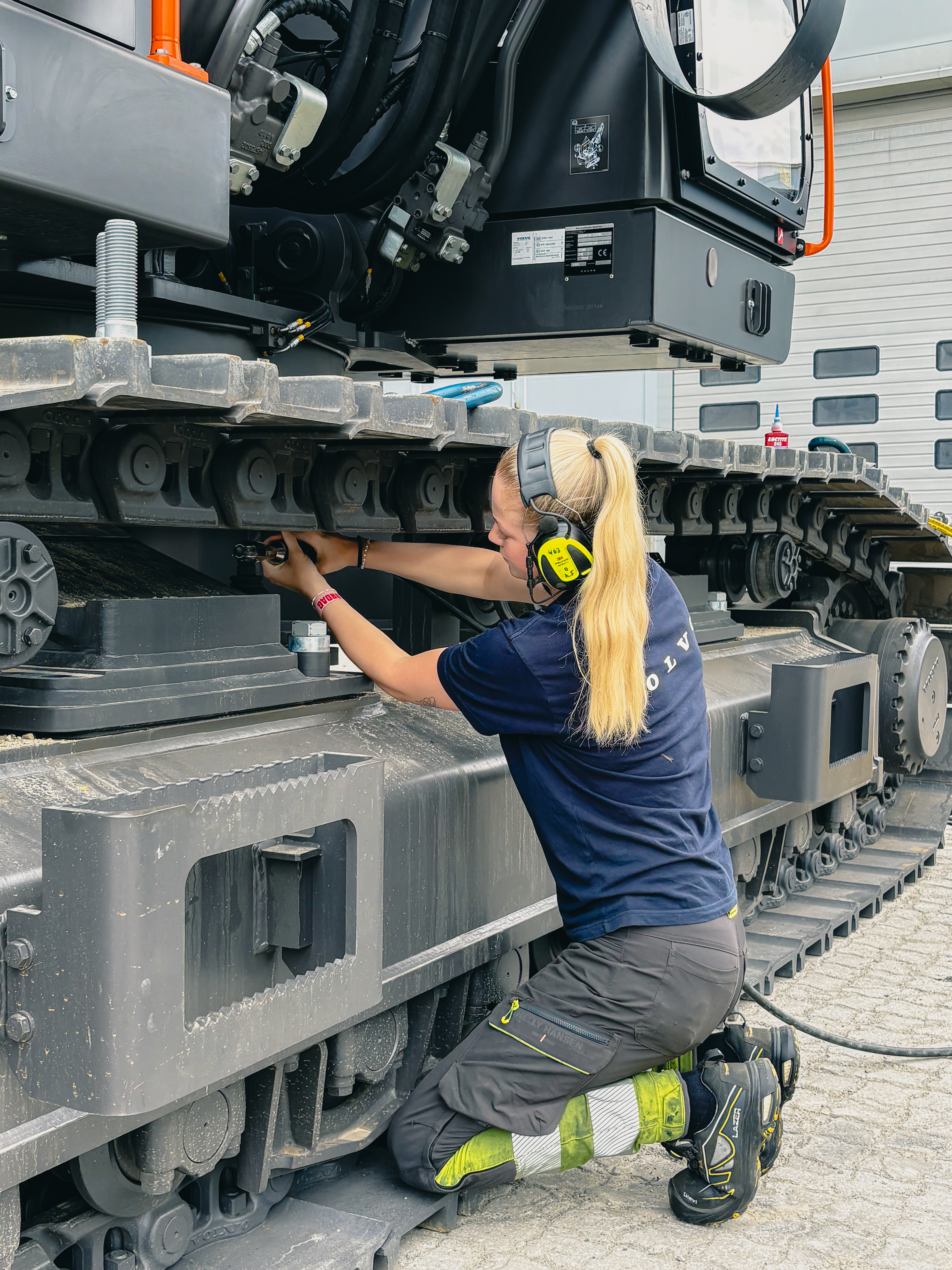 kjersti-sorum-utemekaniker-volvo-maskin-as-02
