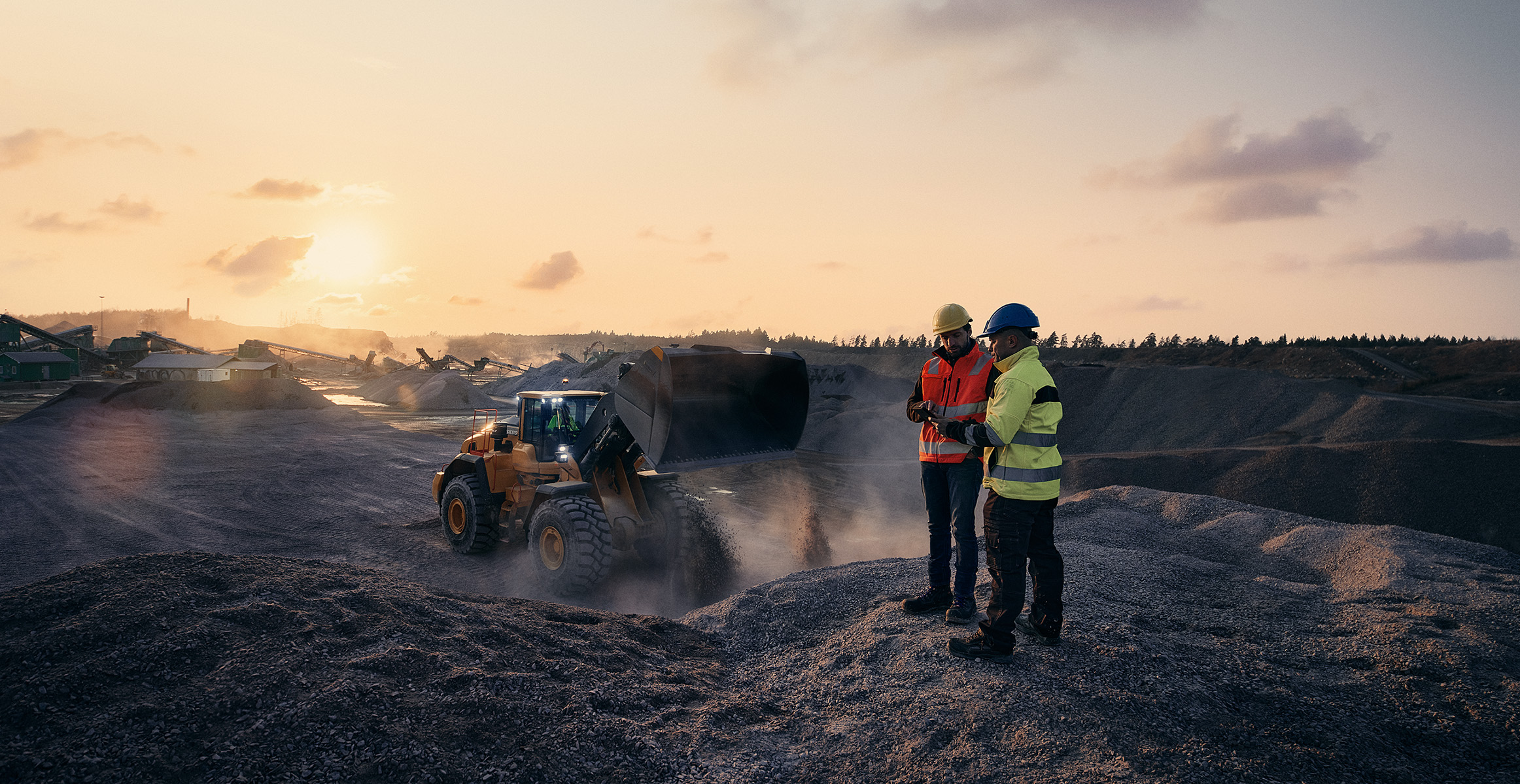O programa de redução de CO₂ da Volvo CE ajuda os clientes a concretizar suas metas de redução e seguir rumo à neutralidade de CO₂.
