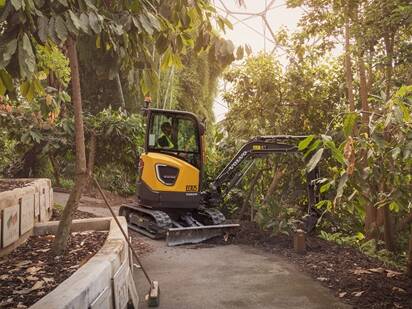 Carbon footprint reports for construction machines