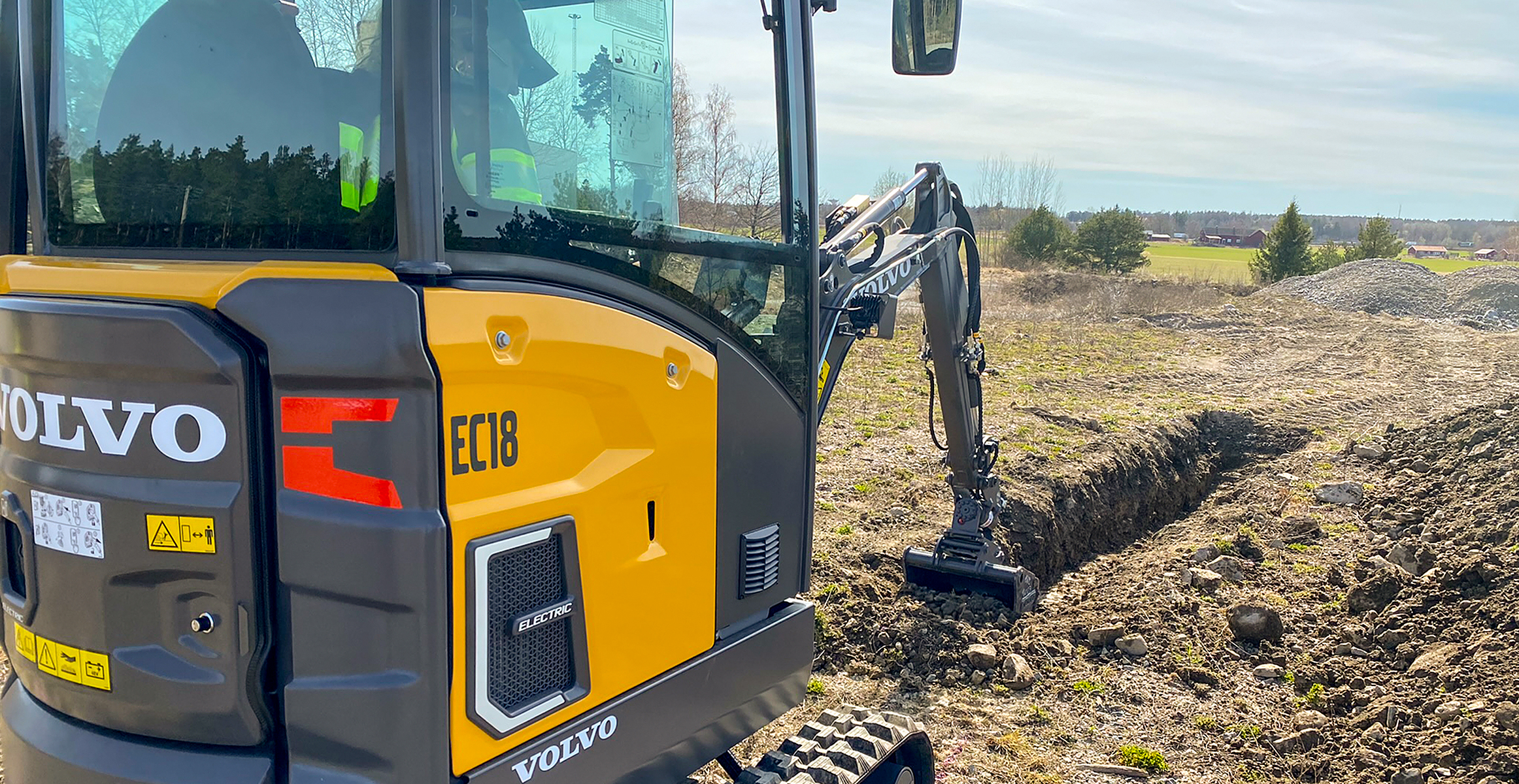 How well does an electric excavator perform