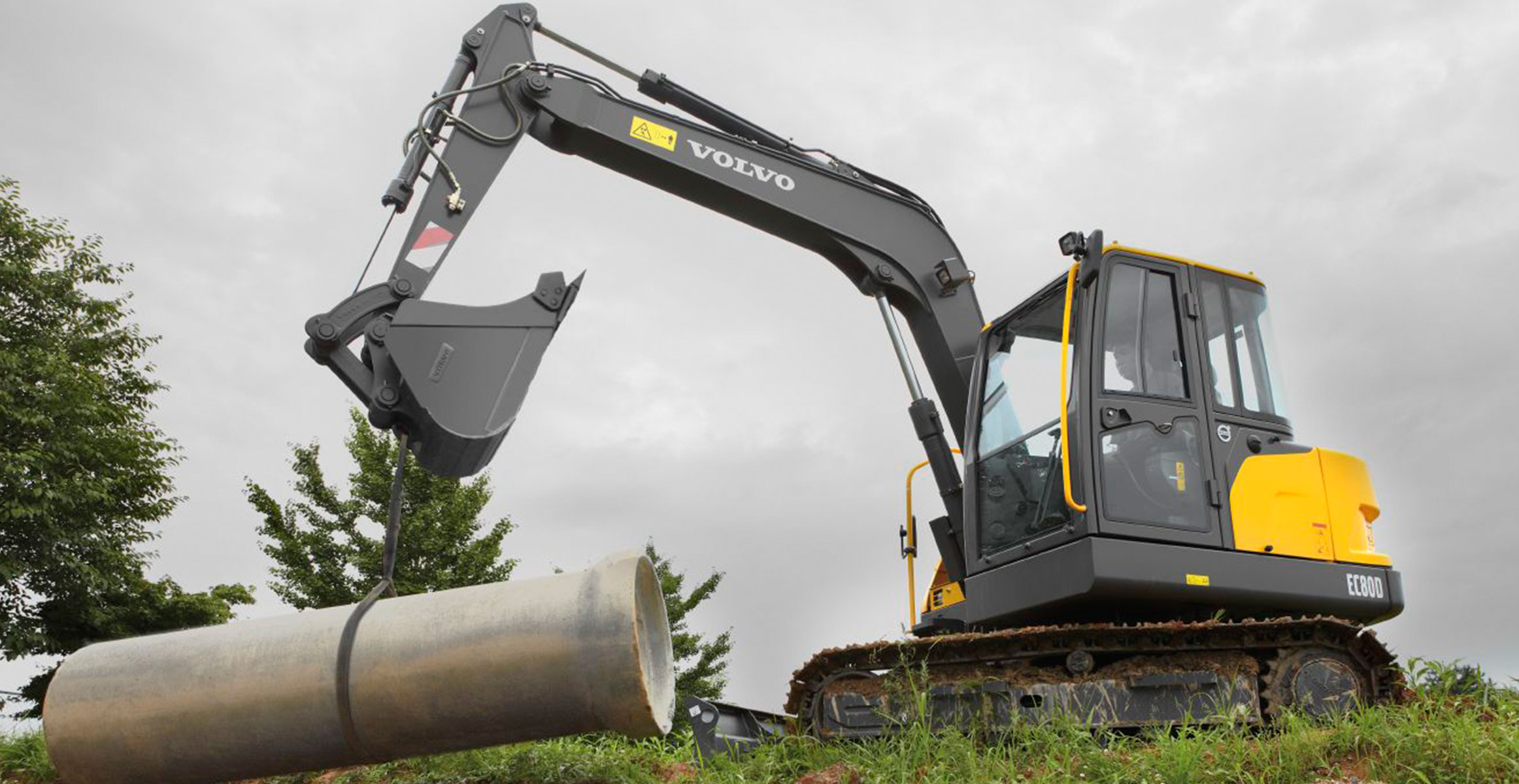 Volvo-EC80D-biggest-excavator-2324x1200