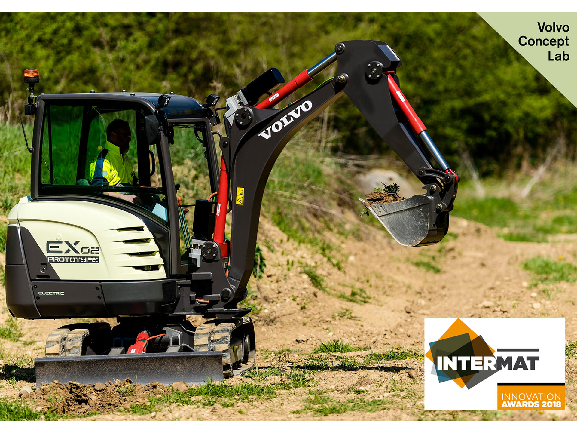 volvo-ce-fully-electric-compact-excavator-prototype-wins-intermat-innovation-award-03-1920x1440