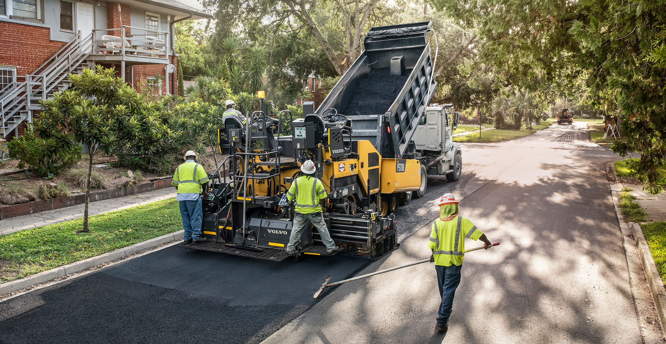 Volvo CE Launches new 8-foot asphalt pavers in North America