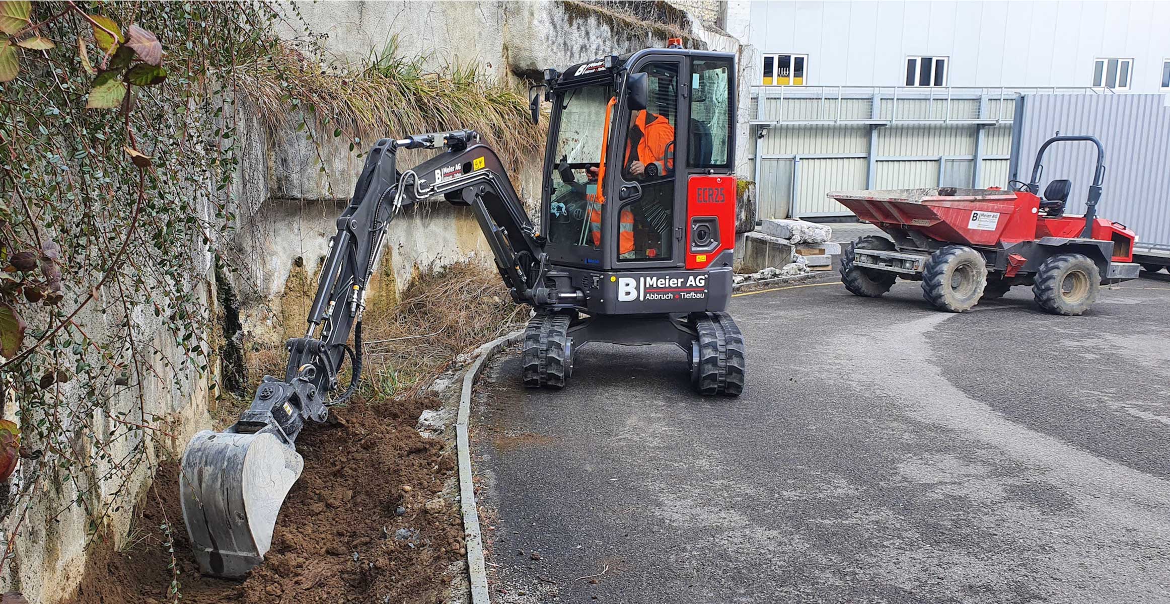 First Volvo CE electric machines in Switzerland - 03