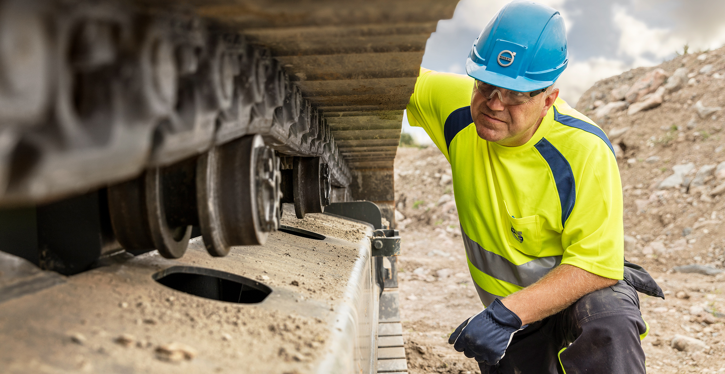 volvo undercarriage visual inspection