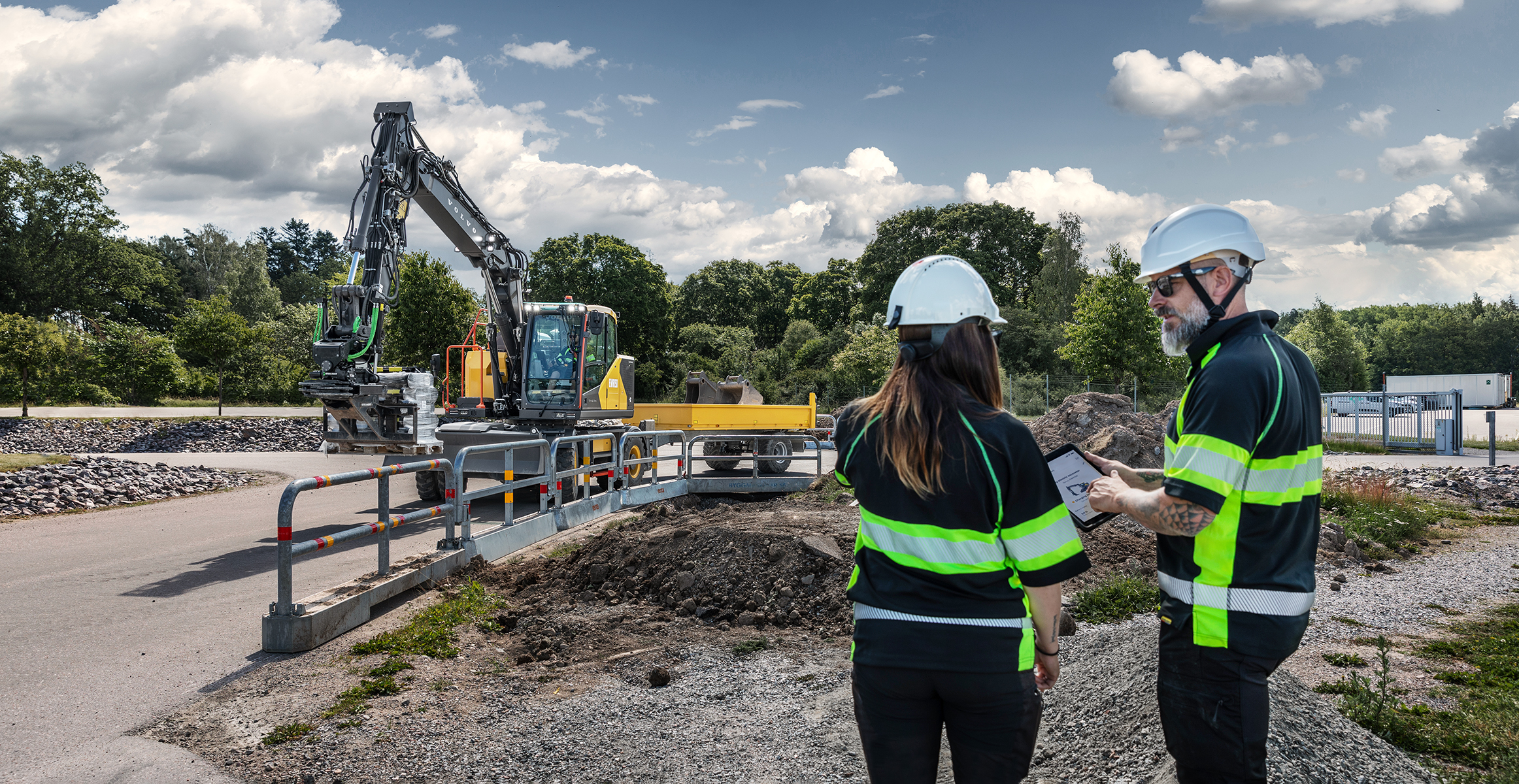 Volvo electric wheeled excavator EWR150