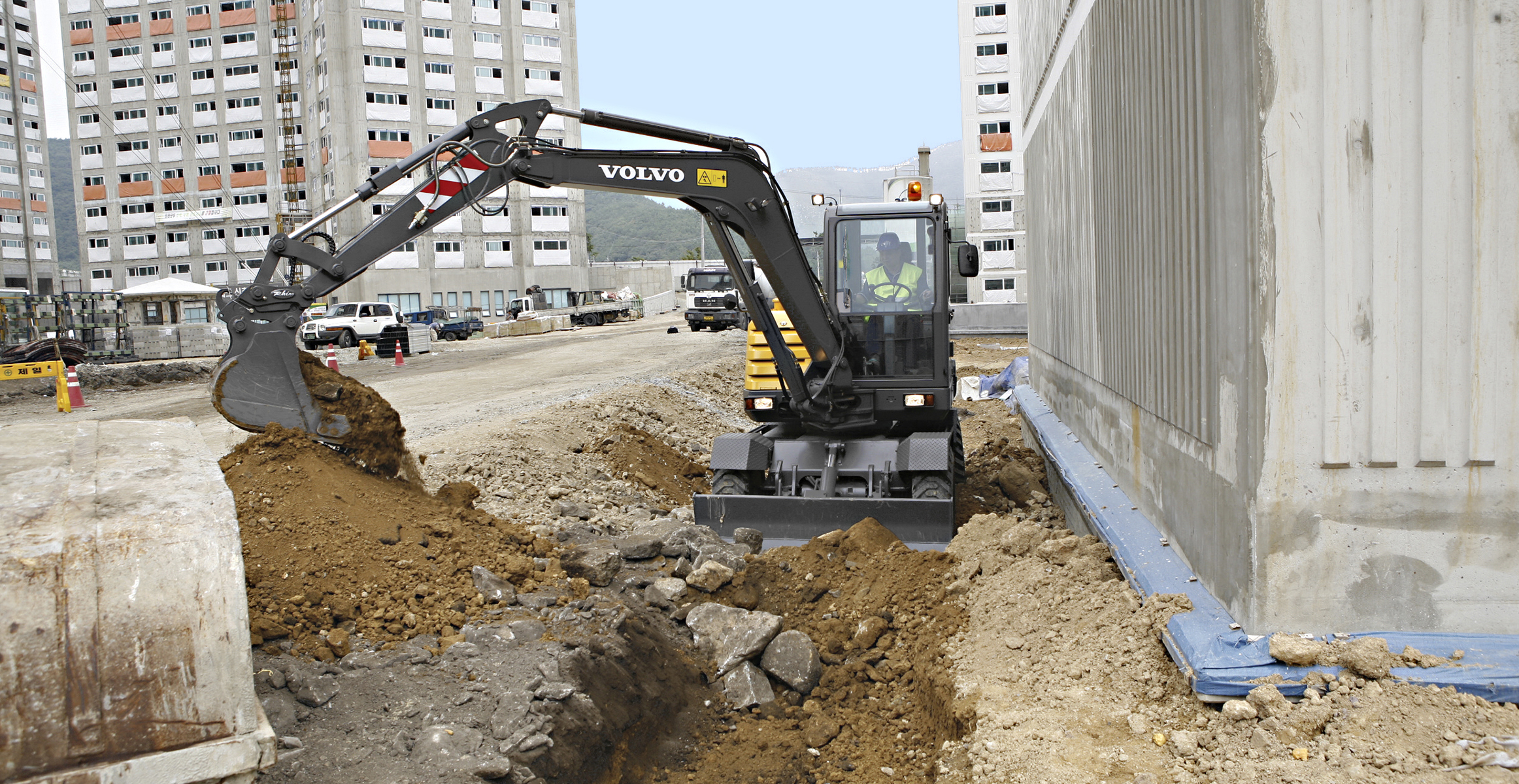 Ew60c Excavators Overview Volvo Construction Equipment Read more and see photos at car and driver. volvo construction equipment