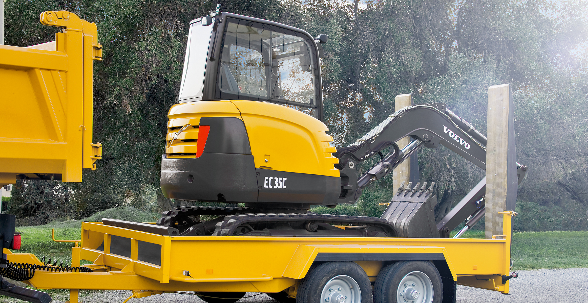 volvo mini excavator ec35c t4i