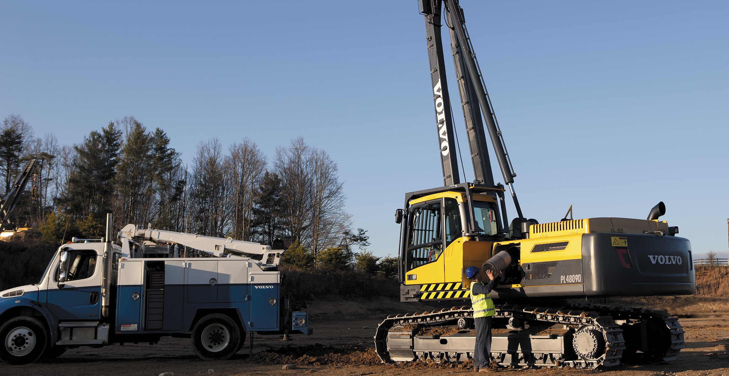 Трубоукладчик volvo pl4809d