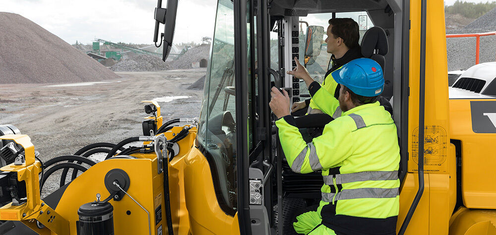 Hiring: 4 Tips for Hiring the Best Wheel Loader Operators | Volvo CE ...