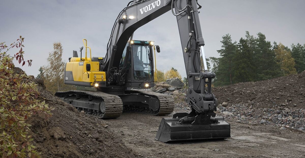 Dig Control Using Dig Assist Excavator Machine Control Part 2 | The Scoop