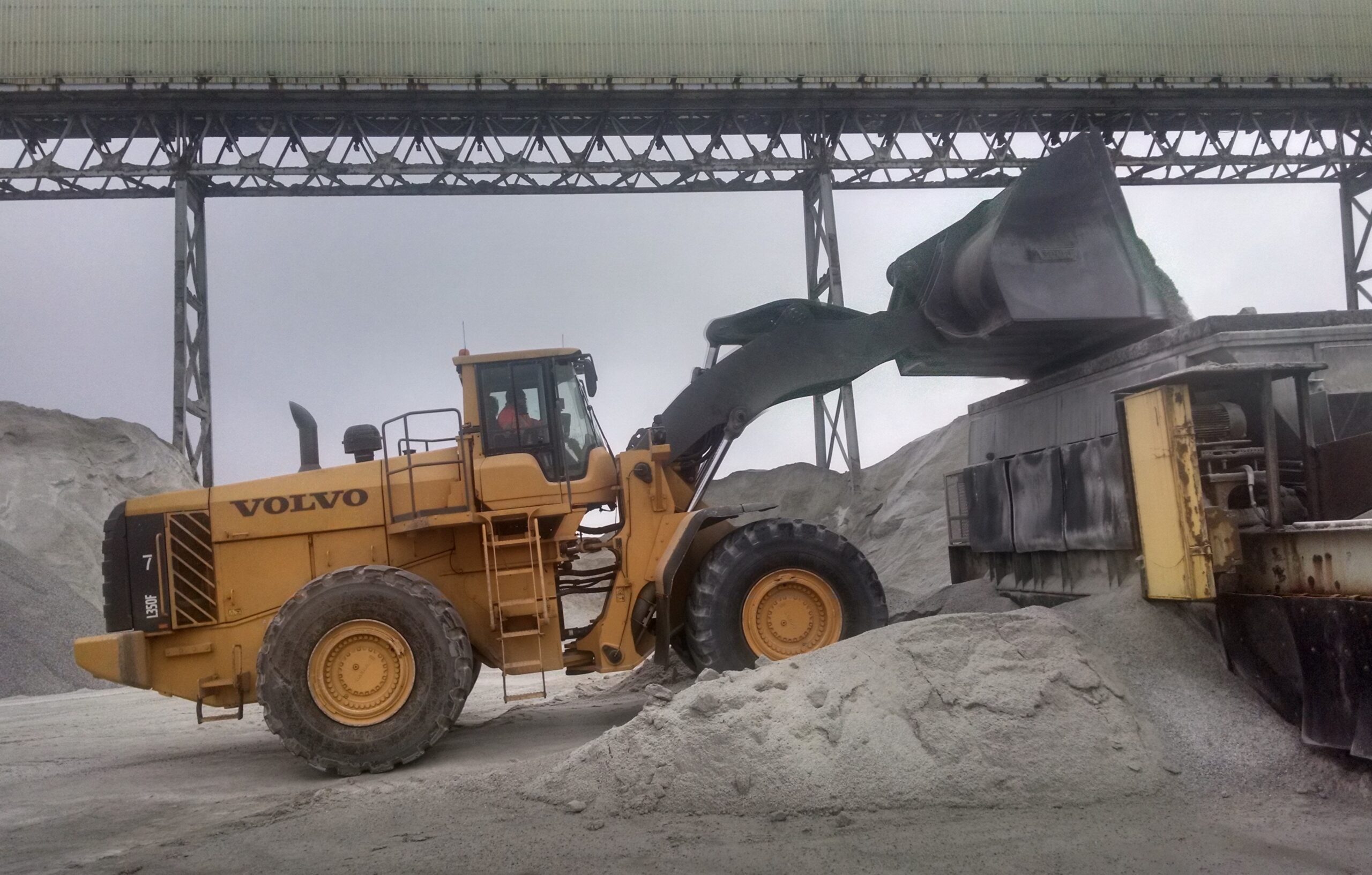 American Rock Salt's Volvo L350F at work.