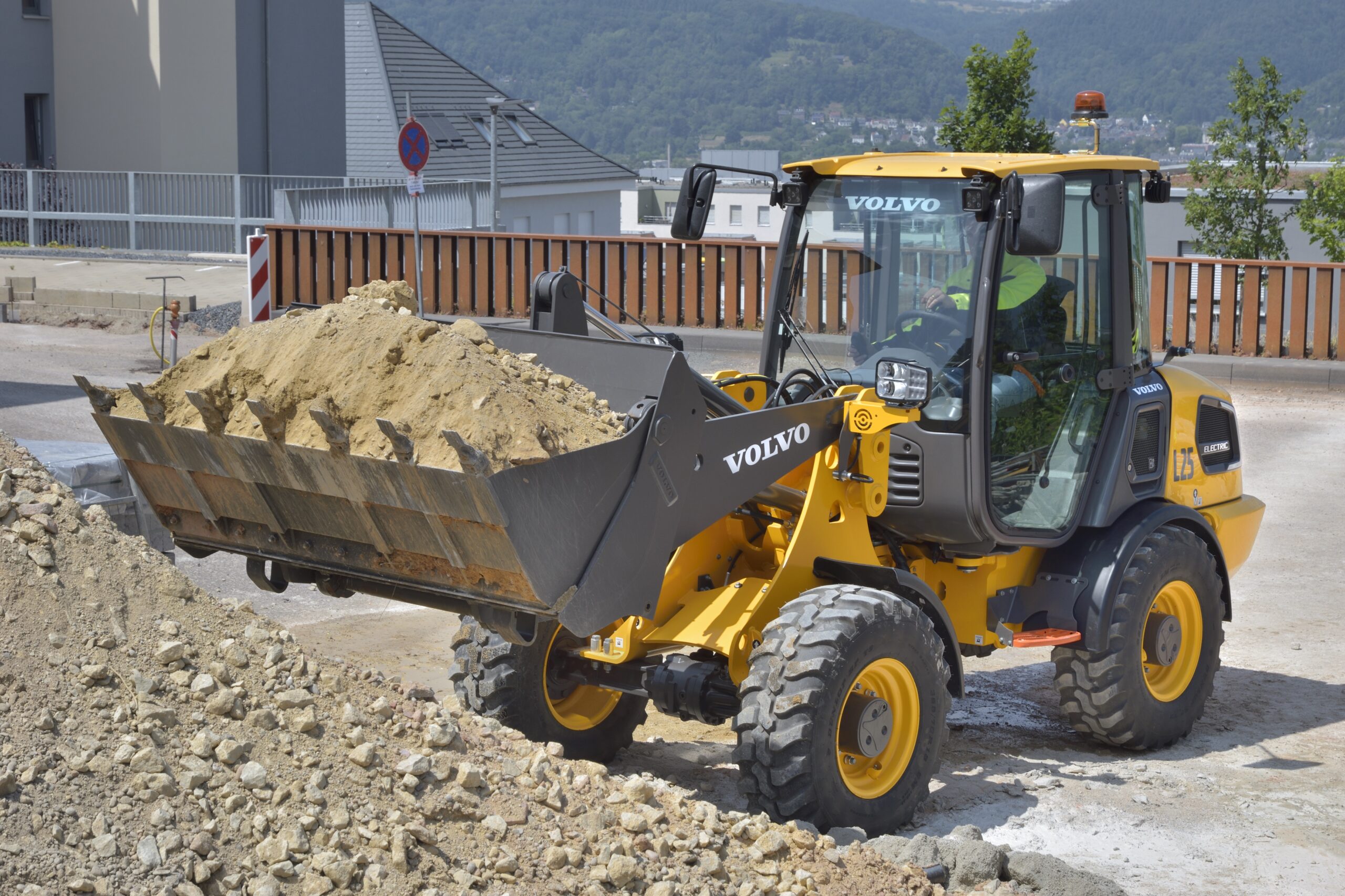 Volvo L25 Electric Wheel Loader