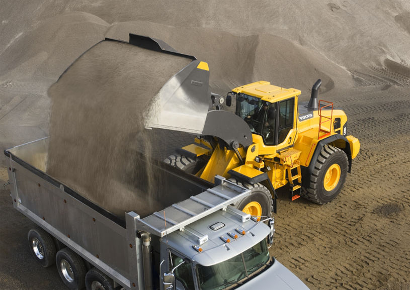 Loading sand with a Volvo Frontend Loader