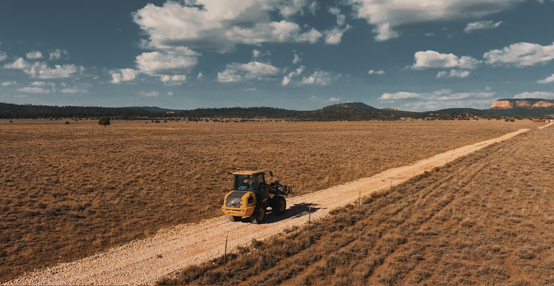 Volvo L25 Electric Wheel Loader at Dark Ranger Telescope Tours