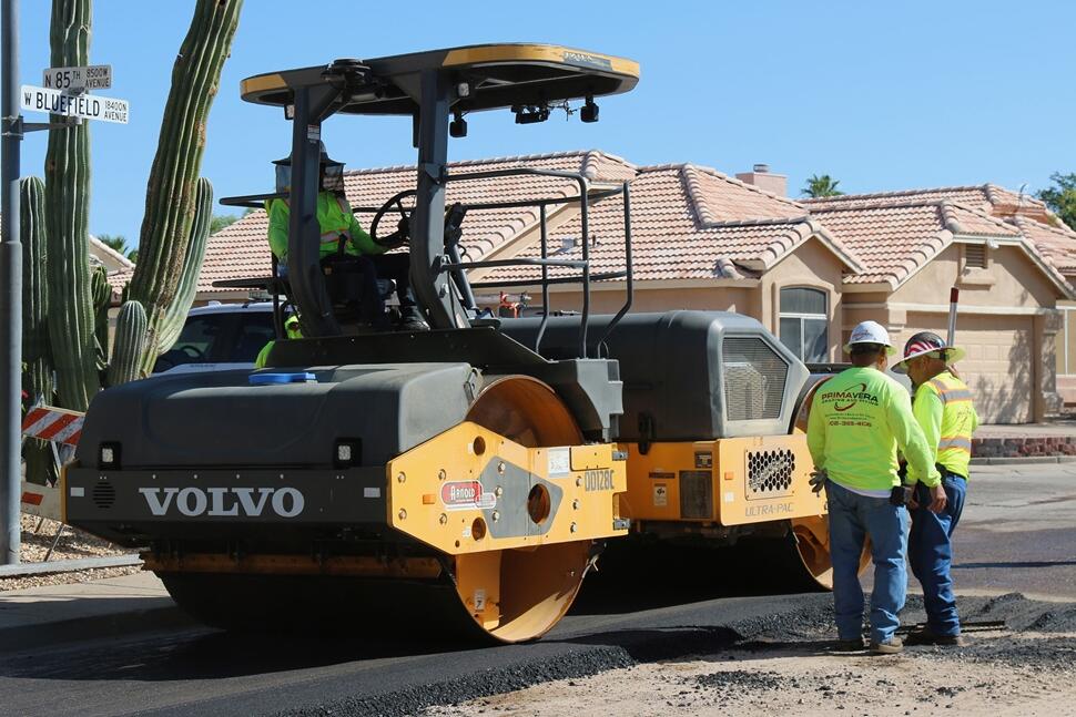 Volvo DD128C Asphalt-Roller with Primavera Paving in Arizona