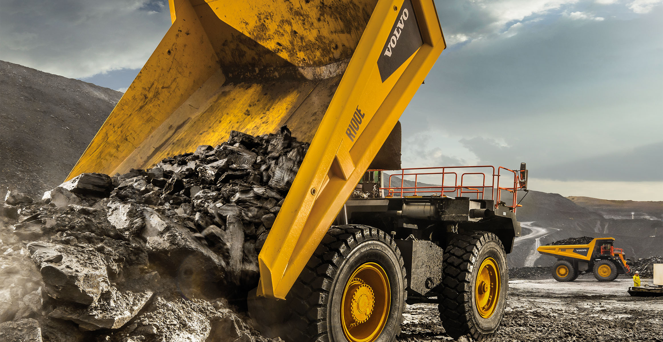 Volvo CE Brings 100-Ton Class Rigid Hauler to North America - North ...