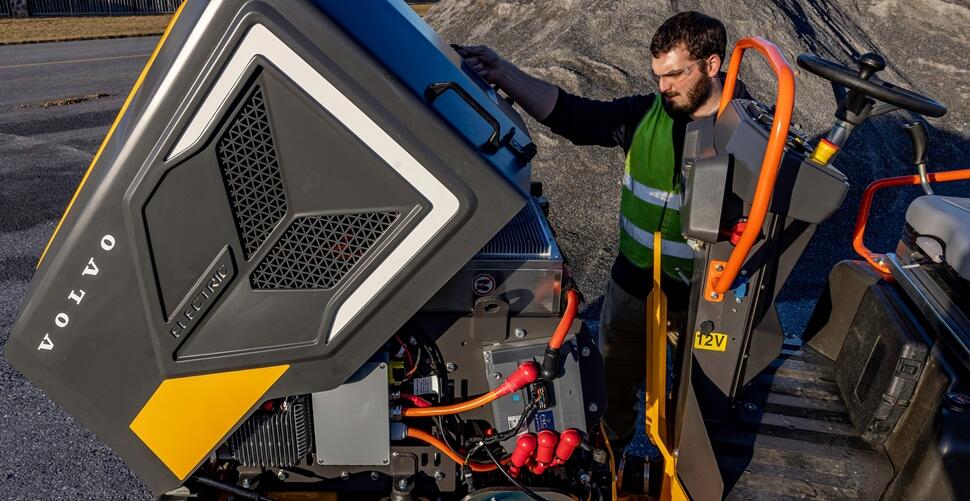 Its zero-emission operation makes the DD25 Electric ideal for sensitive or urban environments