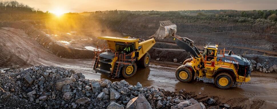 Volvo R70 rigid hauler with loader