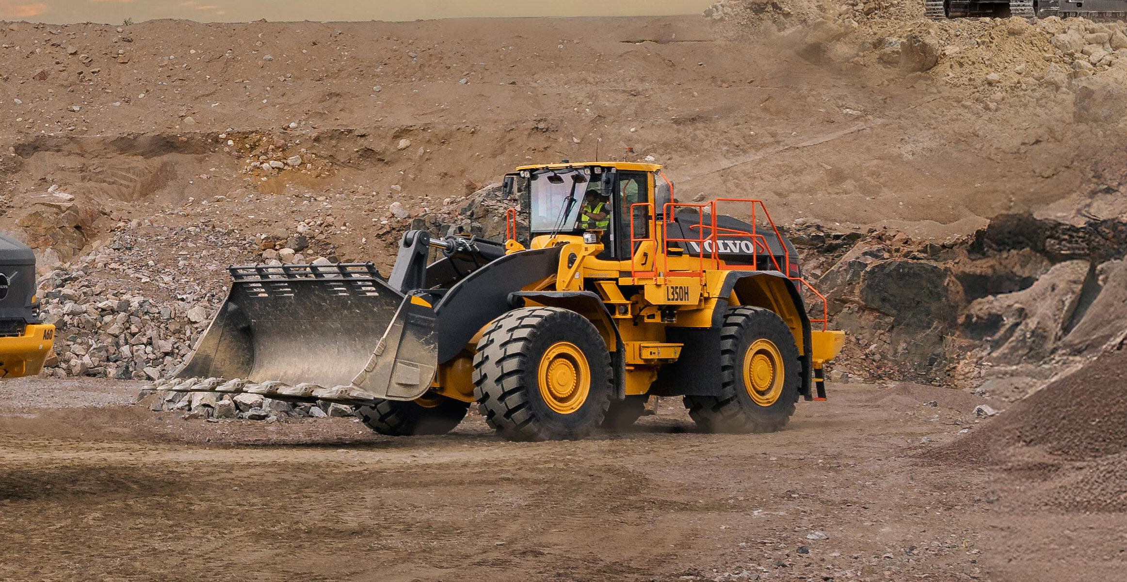 A Volvo L350 wheel loader working in a quarry.