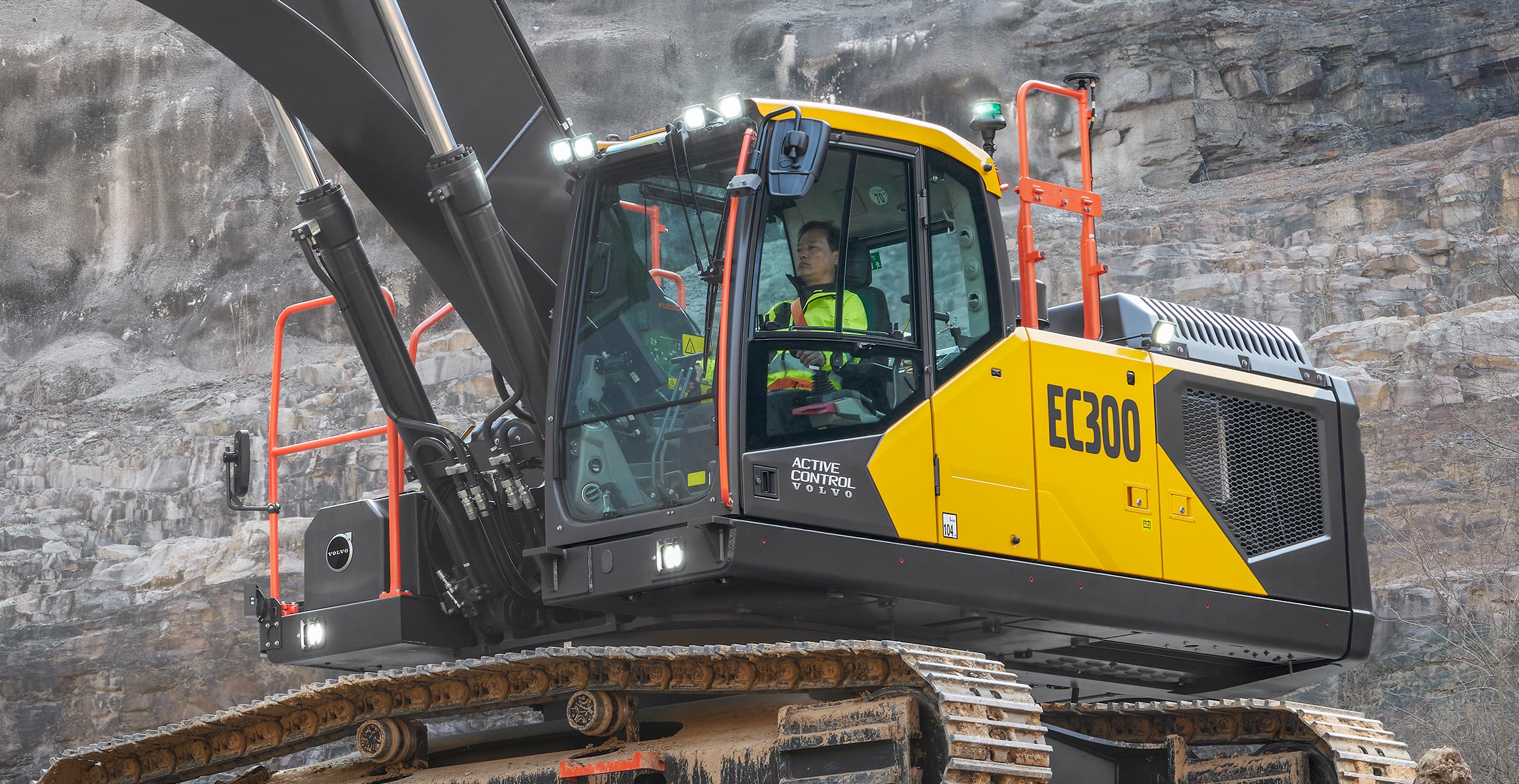 Operator running a Volvo EC300 excavator using Dig Assist Operator Coaching machine control. 