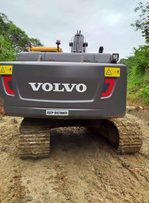 Volvo Crawler excavator rear view
