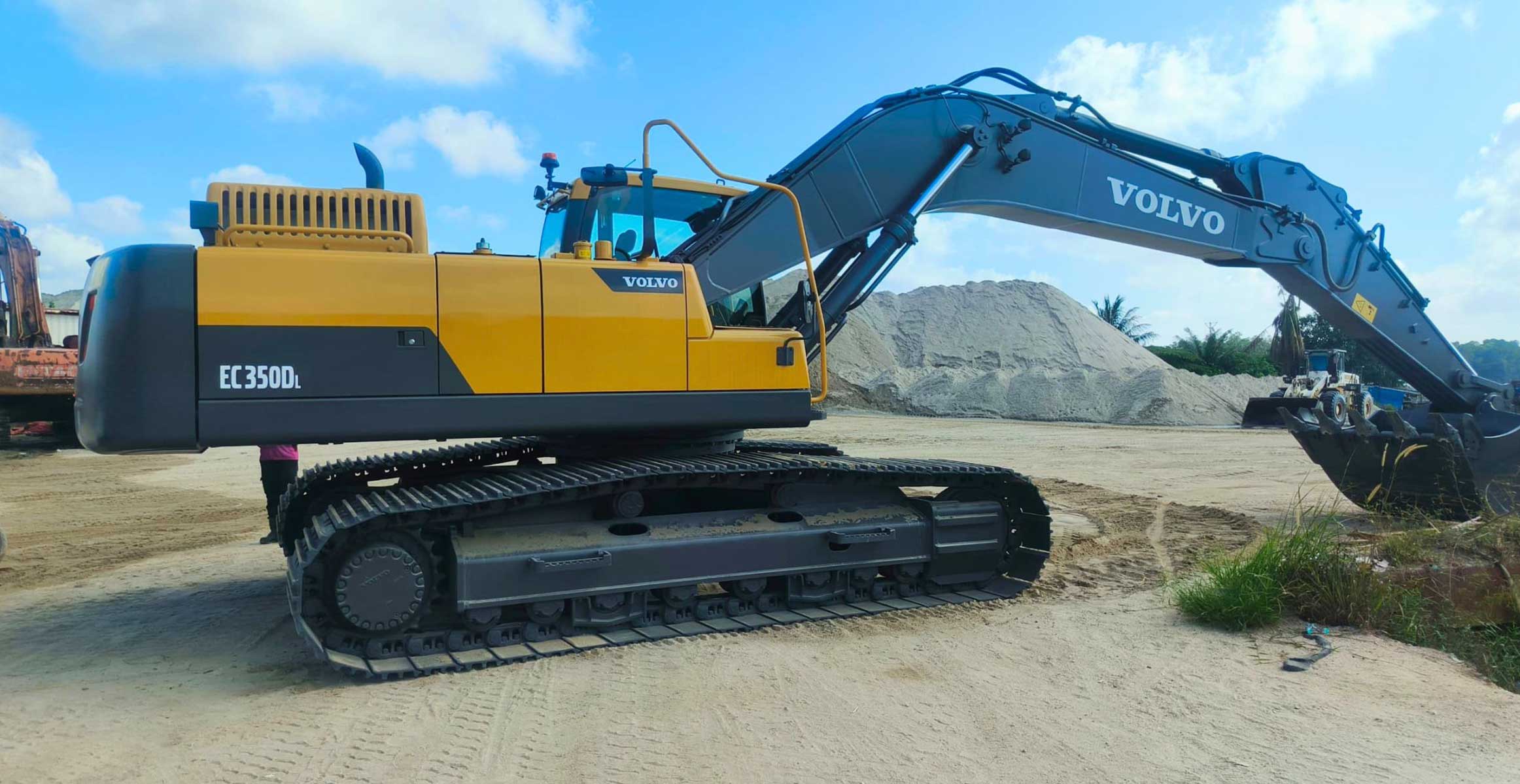 approved-used-equipment-02-2324x1200