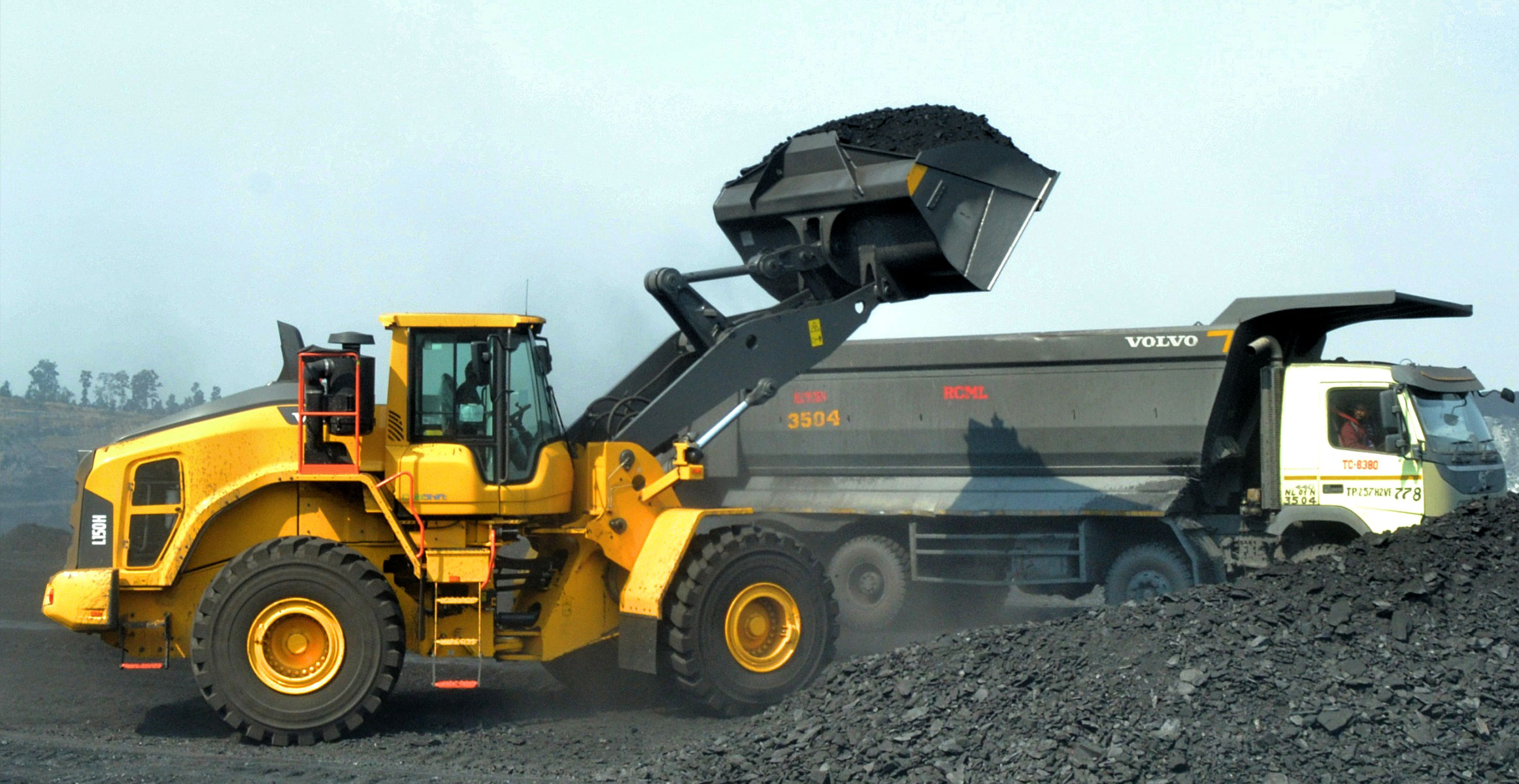 Volvo L150h Wheel Loaders Maximize Profitability For