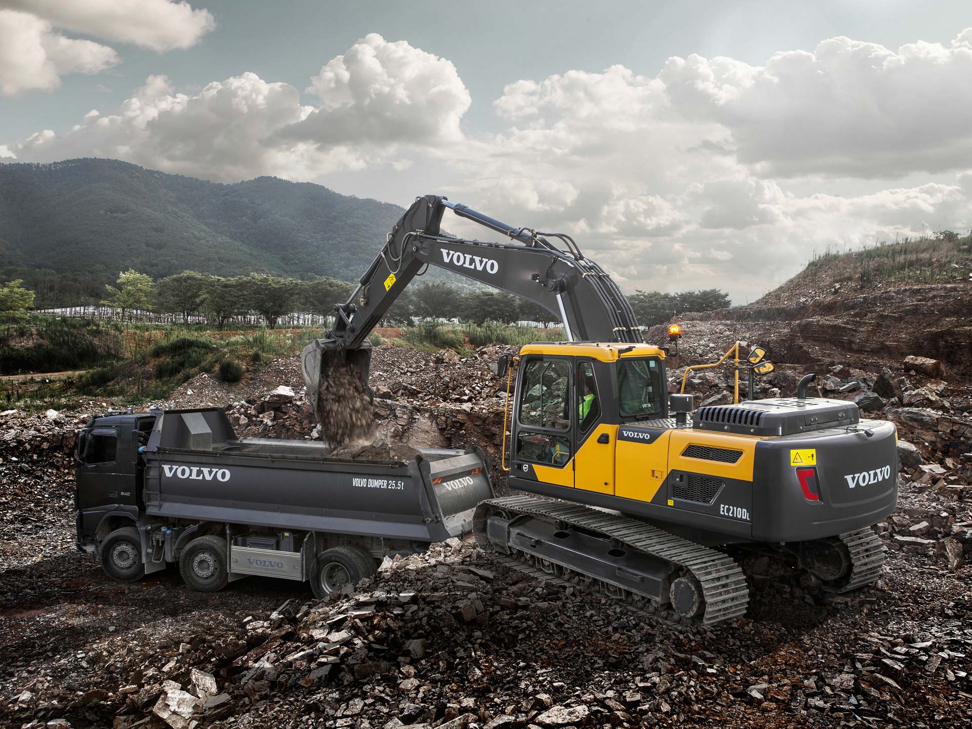 Superior quality products : Volvo Construction Equipment
