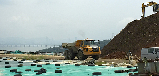 No time to waste at Hong Kong landfill