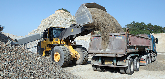 Kun Woo says its L250H wheel loaders are able to fill a 25 ton truck in just three loads.