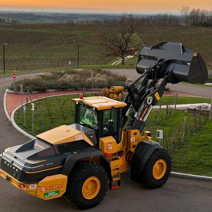 France welcomes its first Volvo L120 Electric wheel loader