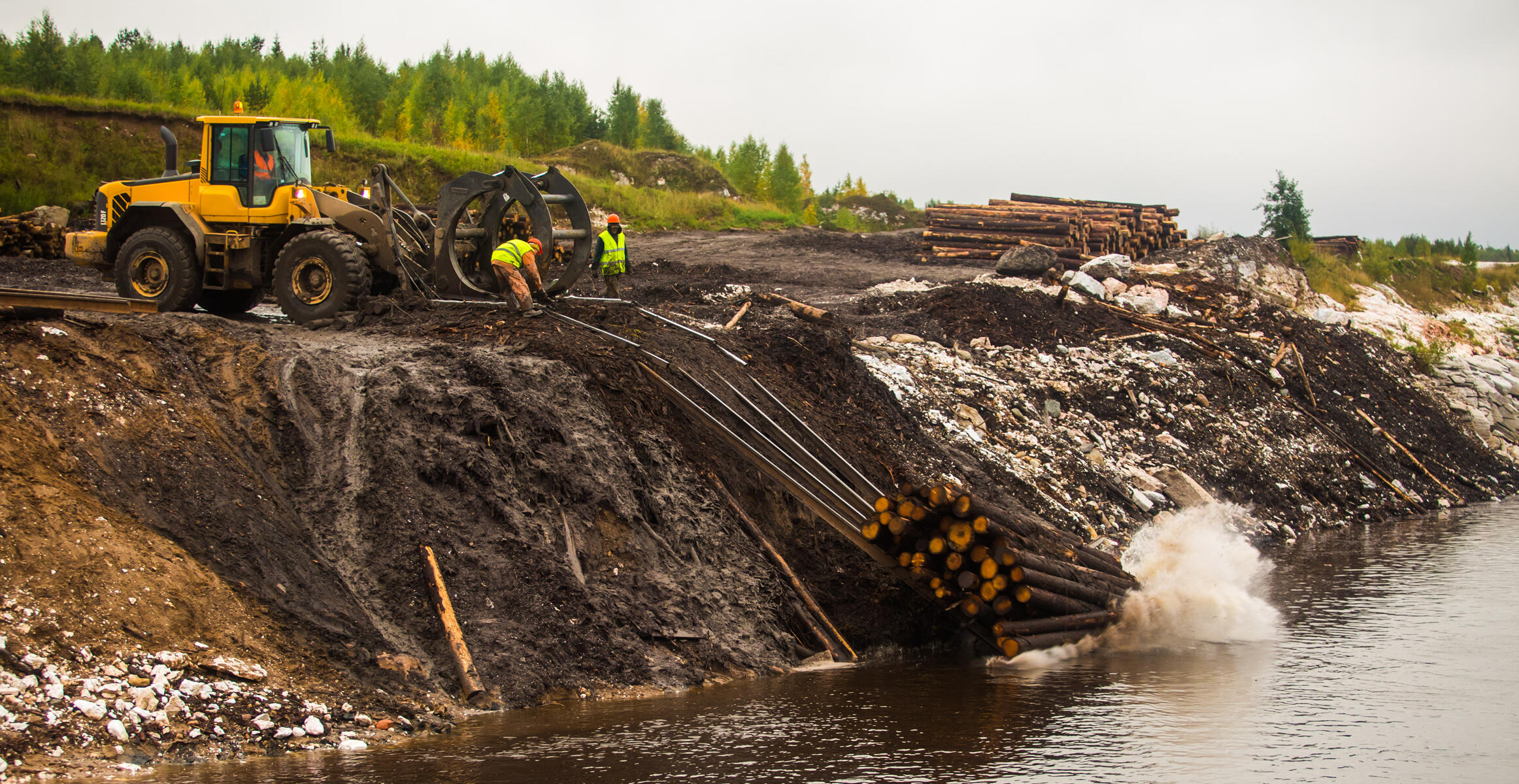 Volvo CE wheel loader by the Northern Dvina river