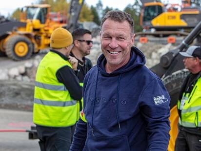 An excited machine operator during the Volvo Operators Club skill competition.