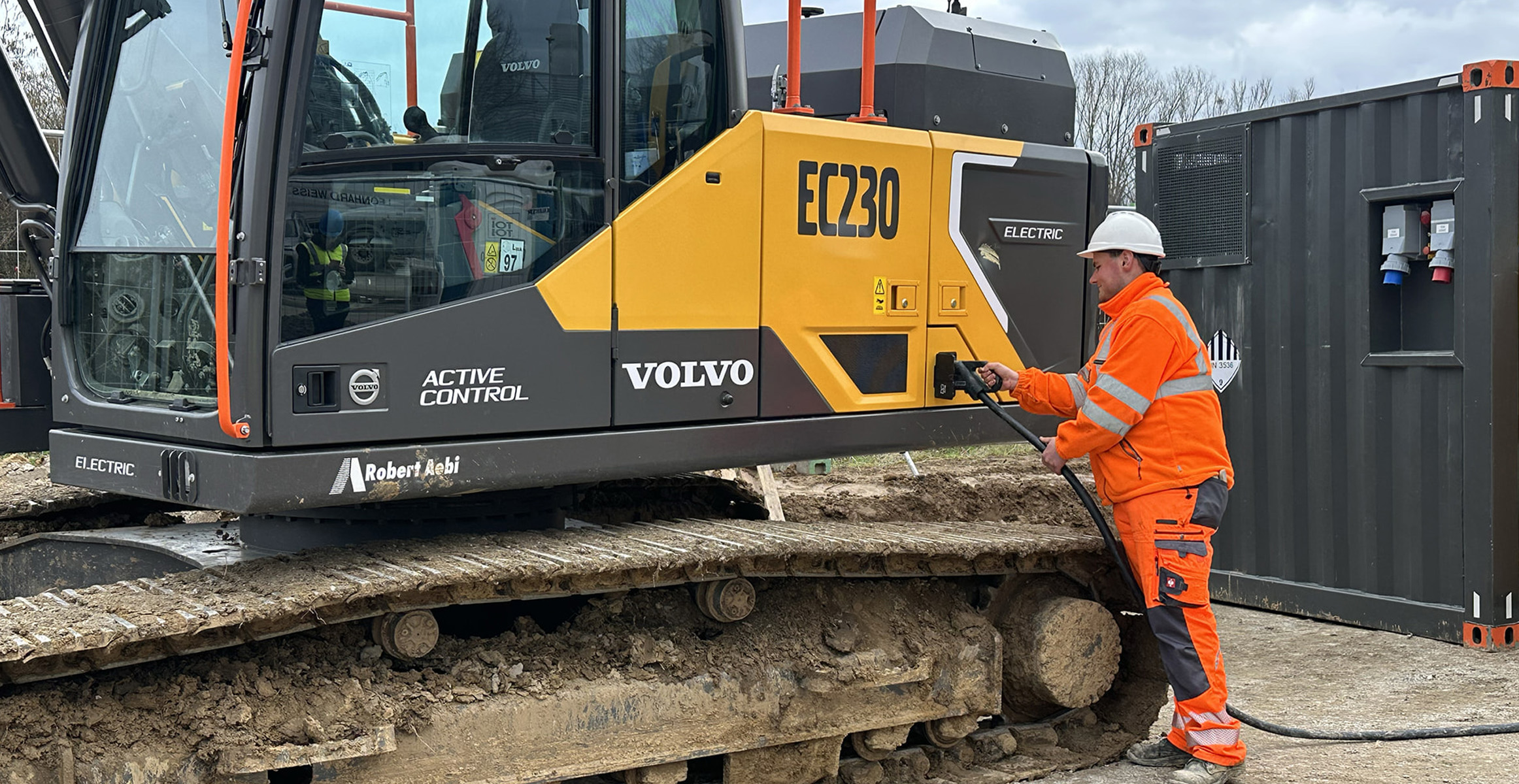 Leonhard Weiss - EC230 Electric