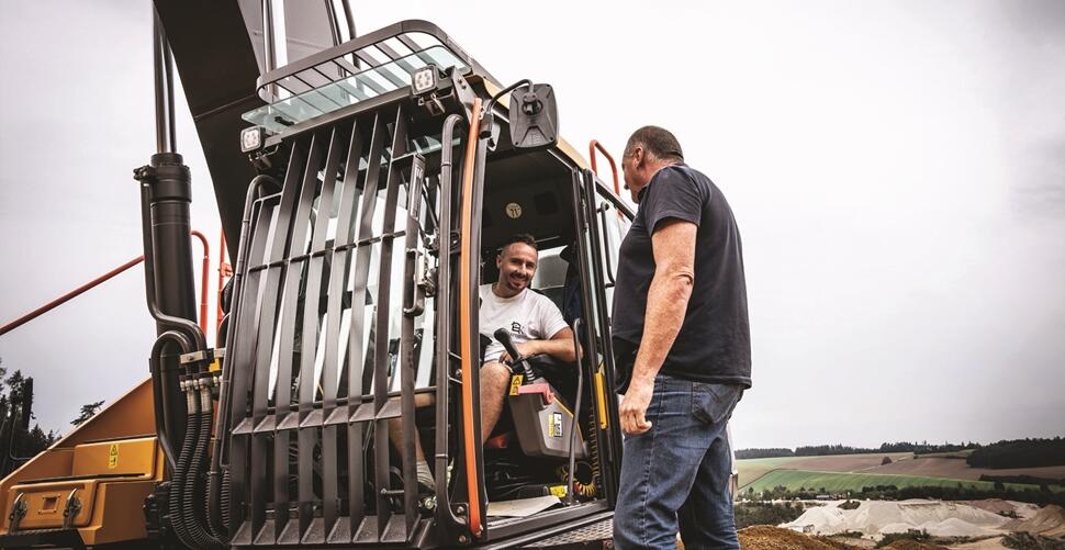 Hybrid EC380E bei Eichstetter