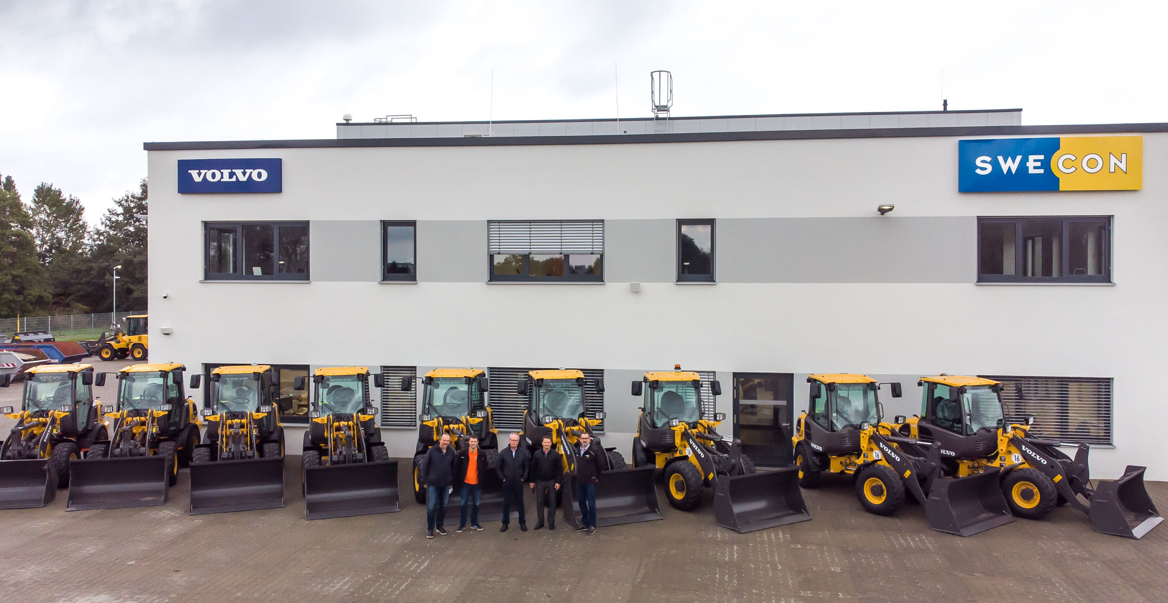 neun Radlader L25 Electric für die BSR - Swecon 