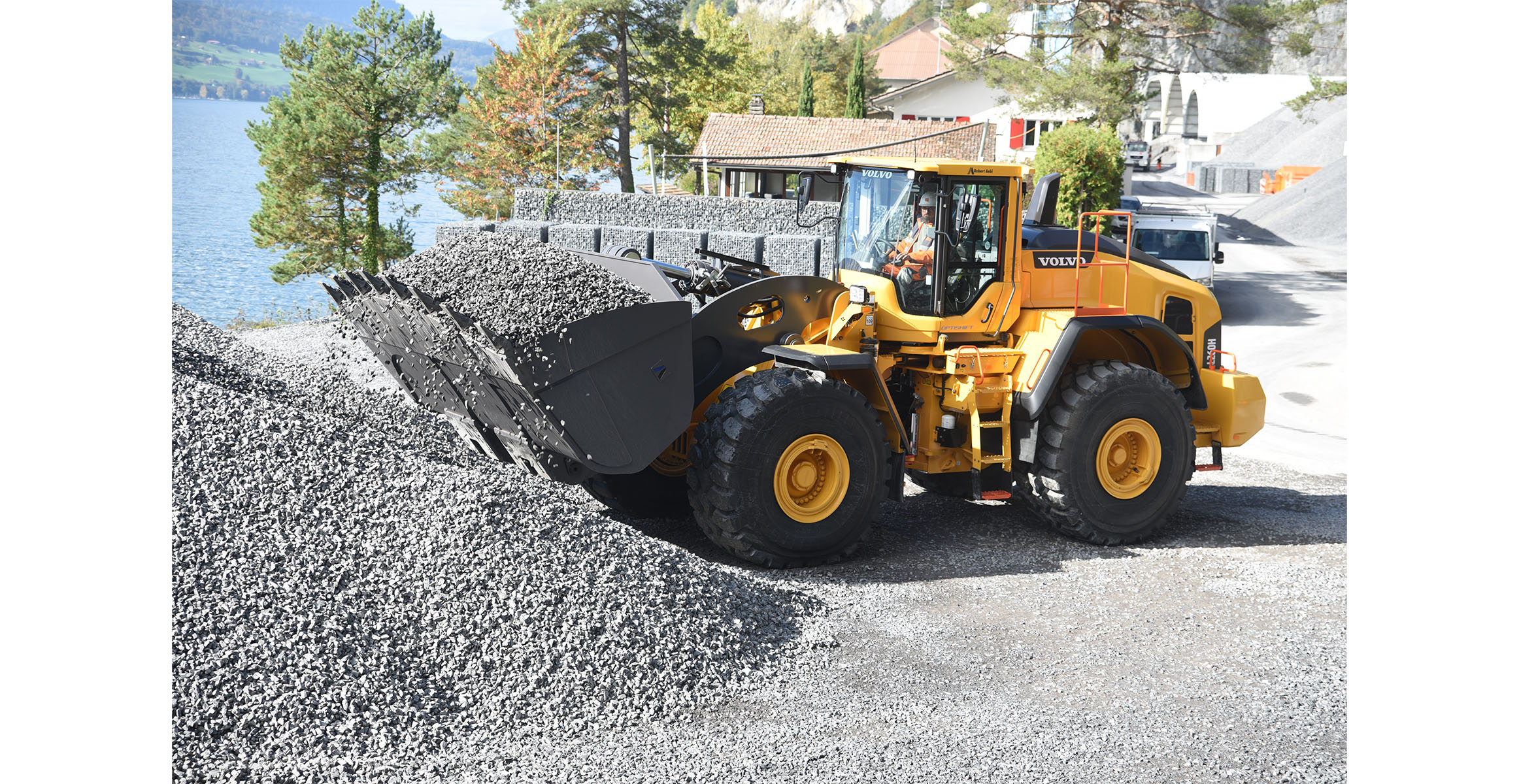 Volvo Radlader L260H Balmholz