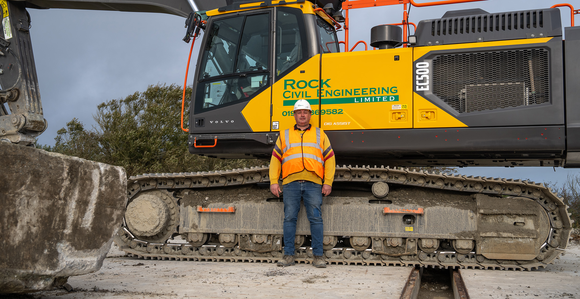 New generation Volvo EC500 takes on tough demolition challenge