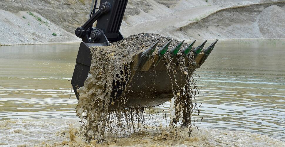 Volvo EC380E Hybrid - Long Boom
